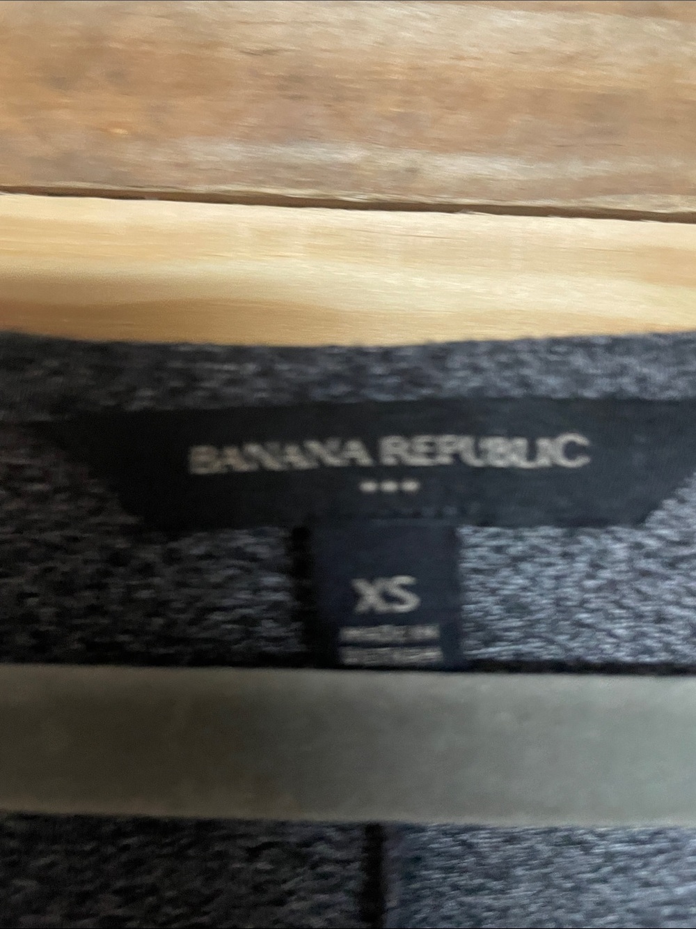 Banana Republic size XS Charcoal Color Relaxed Scoop Neck 3/4 Sleeve Soft Shirt - Picture 2 of 6